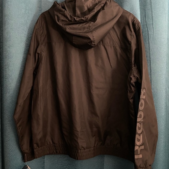 NWT Men’s Reebok Black Windbreaker Jacket - Picture 2 of 5